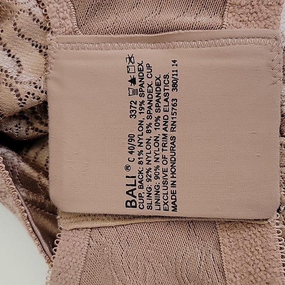 BALI Double Support Spa Closure Wireless Bra / 40C/90. - Picture 8 of 9